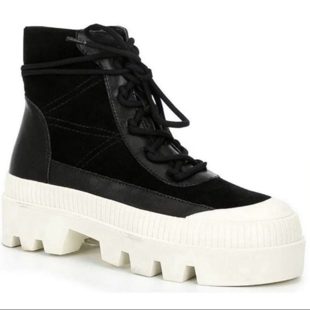 GIANNI BINI Lug Sole Platform Booties